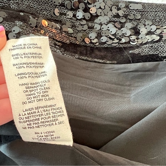 Avec Les Filles Velvet Sequin Black Button Down Shirt Jacket - Picture 15 of 16